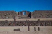 Las ruinas arqueológicas de Tiwanaku ·