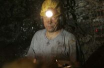 Sulcis, il governo: “Non sta scritto che la miniera debba chiudere entro l’anno”