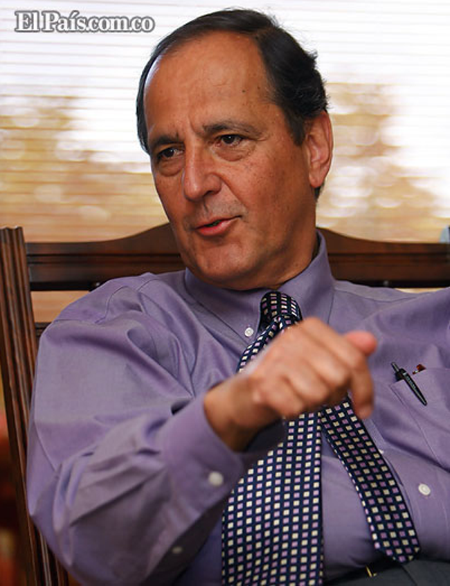 “La restitución de tierras no es negociable”: ministro Juan Camilo Restrepo