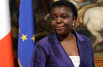 Lega, Castelli: “Kyenge è una nullità” E da Maroni ancora nessuna risposta