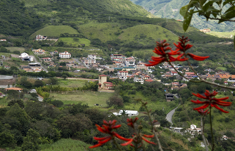 Marzo/2012 - Vilcabamba /Ecuador / una immagine della cittadina Ecuatoriana al confine con il Perù - Pic-by Antonello Zappadu/Colombia